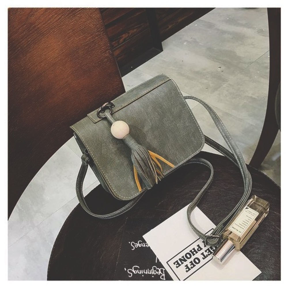 lightweight mini tassel crossbody bag